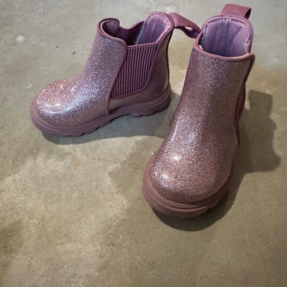 Native Mauve Footwear
